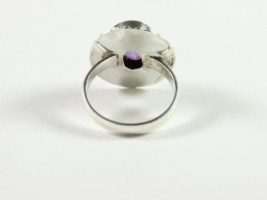 Bewerkte zilveren ring met amethist afbeelding 3