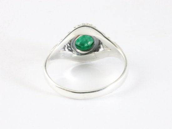Fijne bewerkte zilveren ring met smaragd afbeelding 3