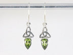 Fijne opengewerkte zilveren oorbellen met peridoot afbeelding 3