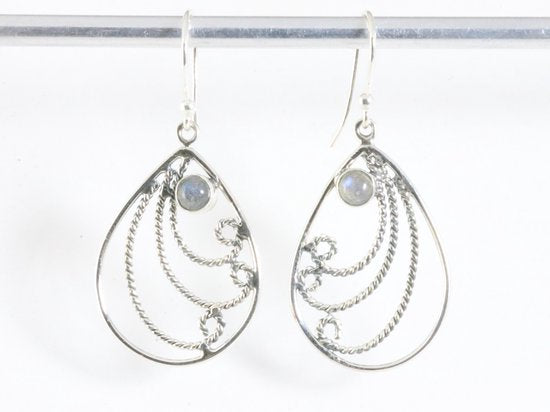 Fijne opengewerkte zilveren filigrein oorbellen met labradoriet afbeelding 1