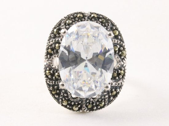 Zware zilveren ring met kristal en marcasiet afbeelding 4