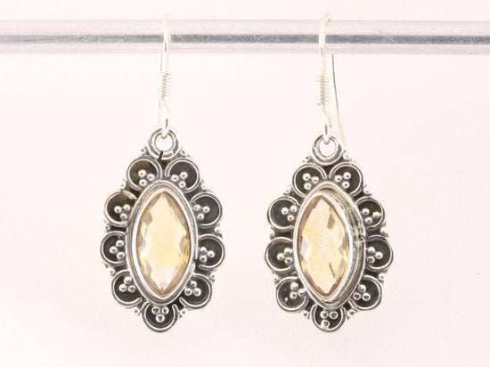 Bewerkte zilveren oorbellen met citrien afbeelding 4