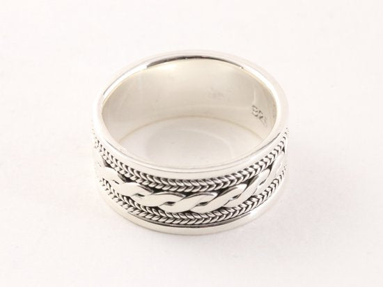 Zilveren ring met kruiskabelpatroon afbeelding 2