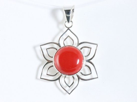 Opengewerkte bloemvormige zilveren hanger met rode koraal steen afbeelding 4