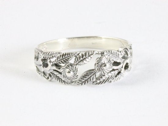 Opengewerkte zilveren ring afbeelding 4