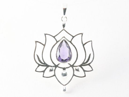 Opengewerkte zilveren lotus hanger met amethist afbeelding 4