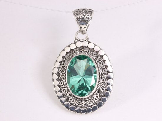 Bewerkte zilveren hanger met groene toermalijn afbeelding 4