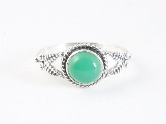 Fijne bewerkte zilveren ring met groene onyx afbeelding 4