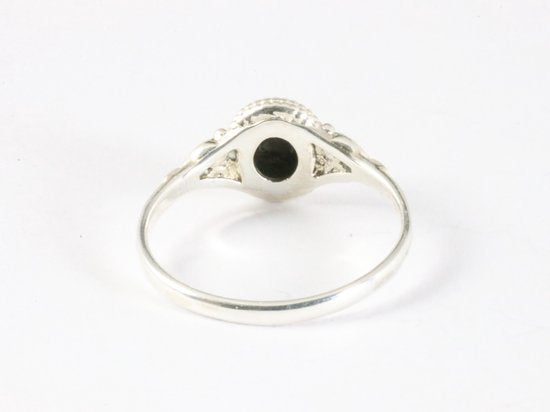 Fijne bewerkte zilveren ring met onyx afbeelding 3
