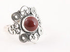 Opengewerkte zilveren ring met rode jaspis afbeelding 1