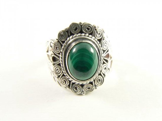 Bewerkte zilveren ring met malachiet afbeelding 3