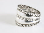 Brede zilveren ring met kabelpatronen afbeelding 2