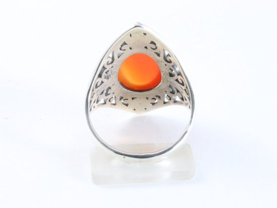 Opengewerkte zilveren ring met carneool afbeelding 3