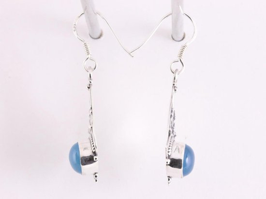 Opengewerkte zilveren oorbellen met blauwe chalcedoon afbeelding 2