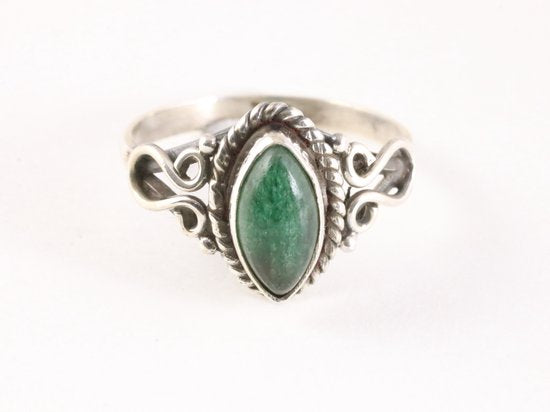 Fijne bewerkte zilveren ring met jade afbeelding 4