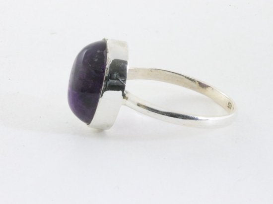 Ovale zilveren ring met amethist afbeelding 2