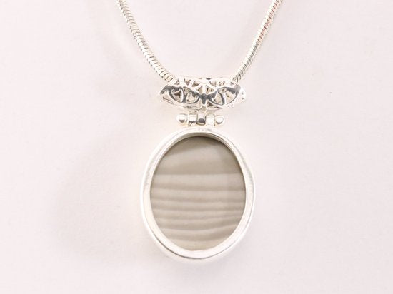 Ovale zilveren hanger met flint agaat aan zware snake ketting afbeelding 3
