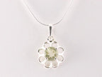 Fijne bloemvormige zilveren hanger met lemonkwarts aan ketting afbeelding 4