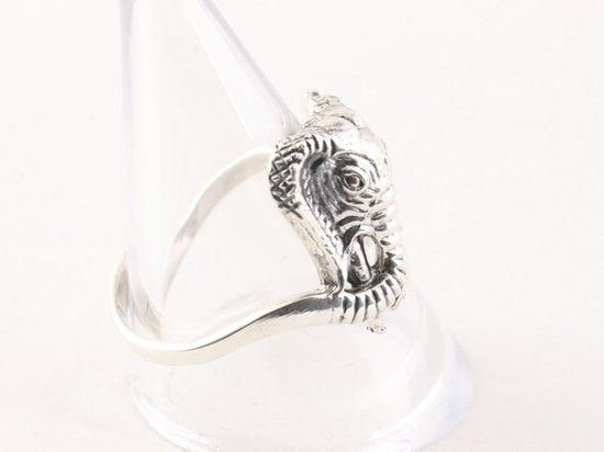 Fijne zilveren olifant ring afbeelding 4