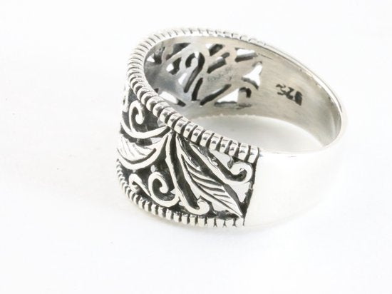 Opengewerkte zilveren ring afbeelding 2