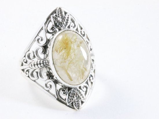 Opengewerkte zilveren ring met gouden rutielkwarts afbeelding 1