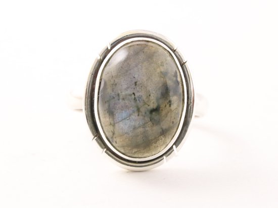 Ovale zilveren ring met labradoriet afbeelding 4