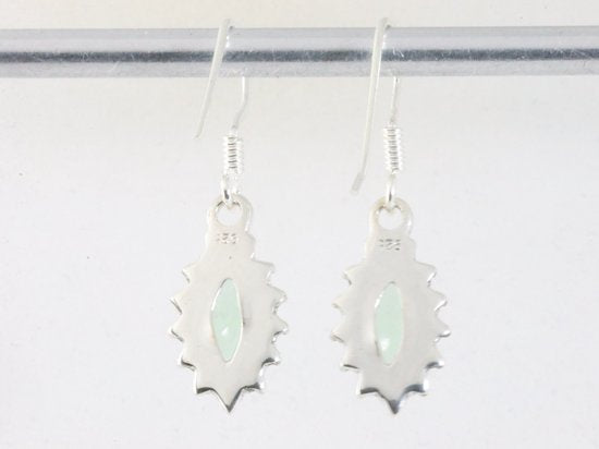 Fijne bewerkte zilveren oorbellen met groene amethist afbeelding 2