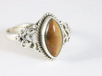 Fijne bewerkte zilveren ring met tijgeroog afbeelding 1
