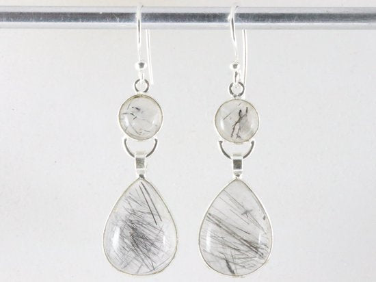 Lange zilveren oorbellen met zwarte rutielkwarts afbeelding 3