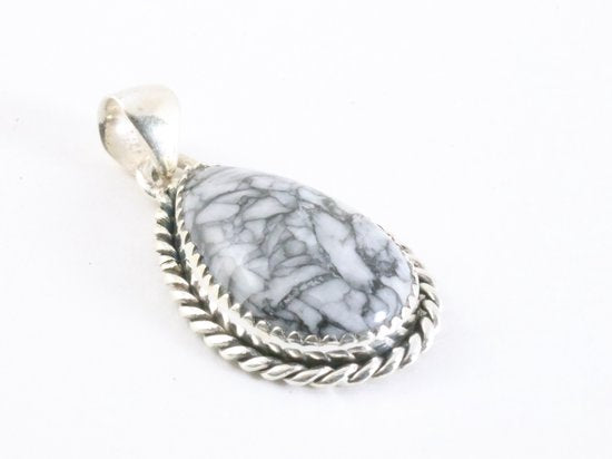 Bewerkte zilveren hanger met pinoliet afbeelding 2