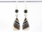 Lange zilveren oorbellen met Botswana agaat en onyx afbeelding 3
