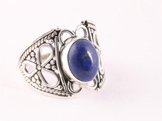 Opengewerkte zilveren ring met lapis lazuli afbeelding 1