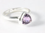 Hoogglans zilveren ring met amethist afbeelding 1