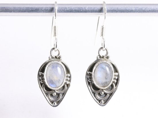 Fijne bewerkte zilveren oorbellen met regenboog maansteen afbeelding 4