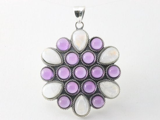 Traditionele bewerkte zilveren hanger met regenboog maansteen en amethist afbeelding 4