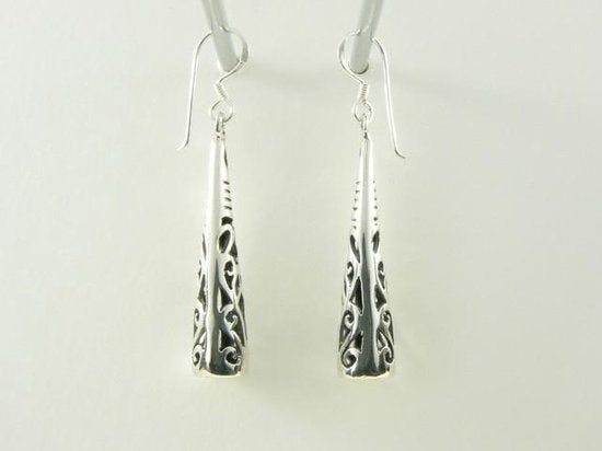 Lange opengewerkte zilveren oorbellen afbeelding 3