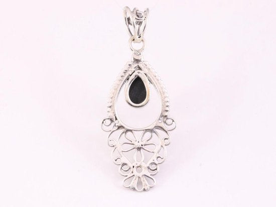 Fijne lange opengewerkte zilveren hanger met onyx afbeelding 3