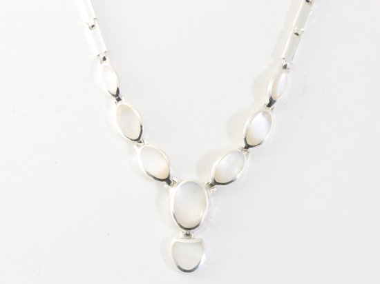 Hoogglans zilveren collier met parelmoer afbeelding 3