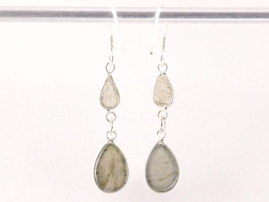 Fijne lange zilveren oorbellen met labradoriet afbeelding 3