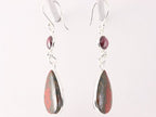 Lange zilveren oorbellen met Afrikaanse rode bloedsteen en granaat afbeelding 2