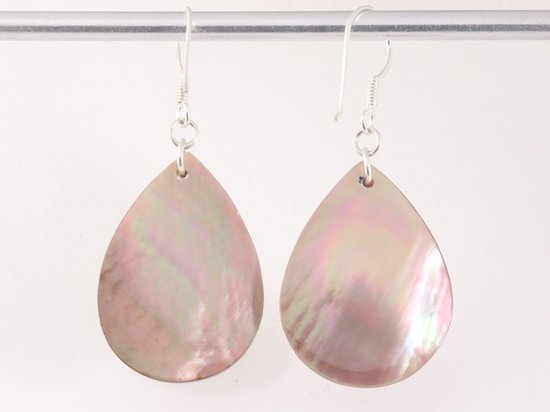 Grote druppelvormige zilveren oorbellen met bruine parelmoer afbeelding 3