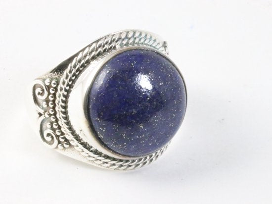 Zware bewerkte zilveren ring met lapis lazuli afbeelding 1