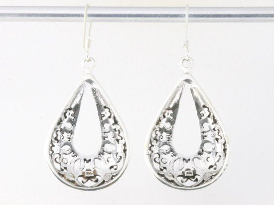 Opengewerkte zilveren oorbellen afbeelding 2