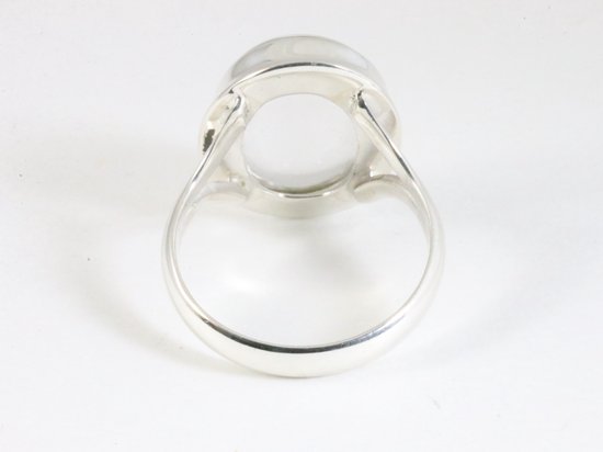 Ovale hoogglans zilveren ring met bergkristal afbeelding 3