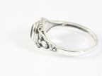 Fijne bewerkte zilveren ring met onyx afbeelding 2