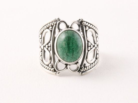 Opengewerkte zilveren ring met jade afbeelding 4