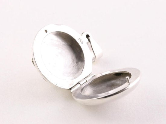 Rond hoogglans zilveren medaillon met bloem afbeelding 5