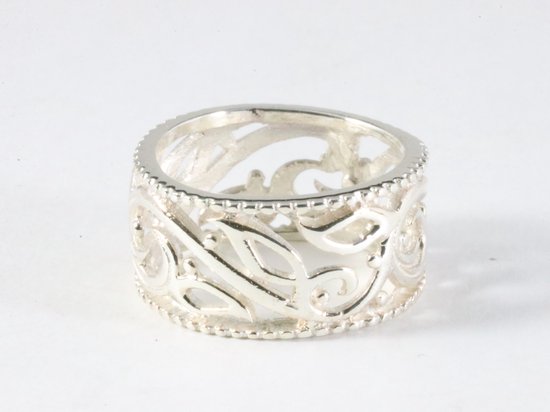 Opengewerkte zilveren ring afbeelding 1