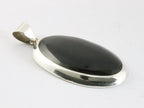 Grote ovale hoogglans zilveren hanger met onyx aan ketting afbeelding 2