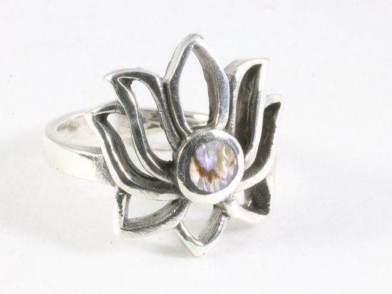 Opengewerkte zilveren lotus bloem ring met abalone schelp afbeelding 1